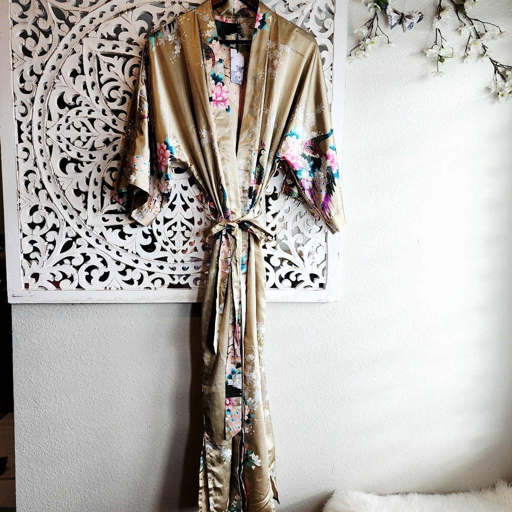 KIM + ONO BLOSSOM & PEACOCKS LONG KIMONO ROBE NWT ONE SIZE - Picture 4 of 16
